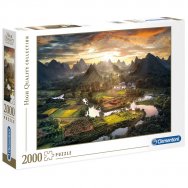 Puzzle 2000 elementów - High Quality Collection: Spojrzenie na Chiny (32564)